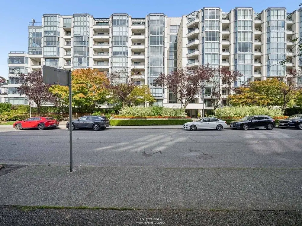 215 456 MOBERLY ROAD, Vancouver BC V5Z 4L7