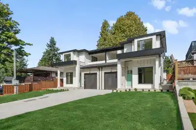 10564 SUNCREST DRIVE, Delta BC V4C 2N5