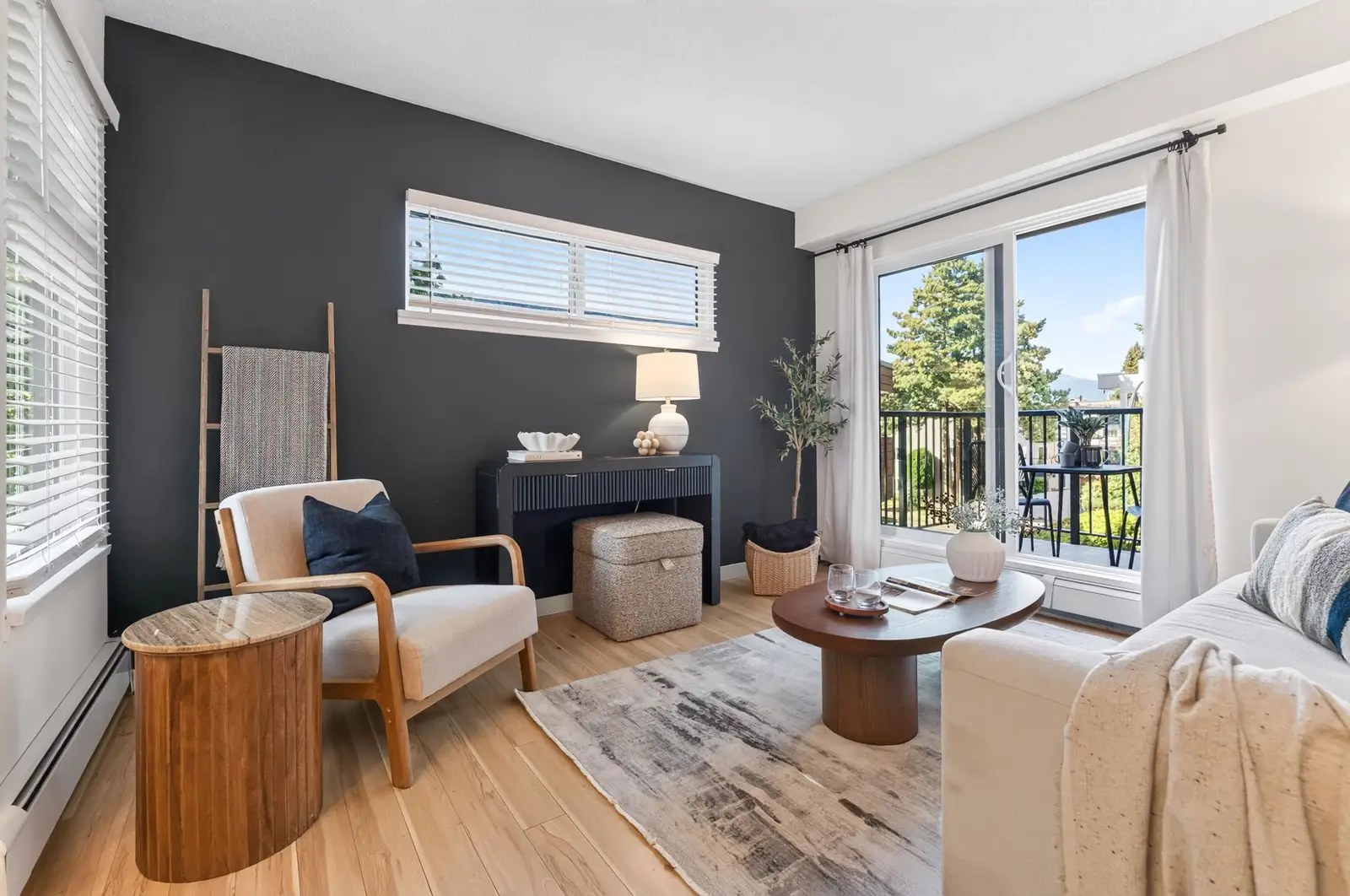 303 288 E 14TH AVENUE, Vancouver BC V5T 2M6