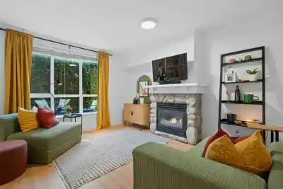 3 1005 LYNN VALLEY ROAD, North Vancouver BC V7J 1Z6