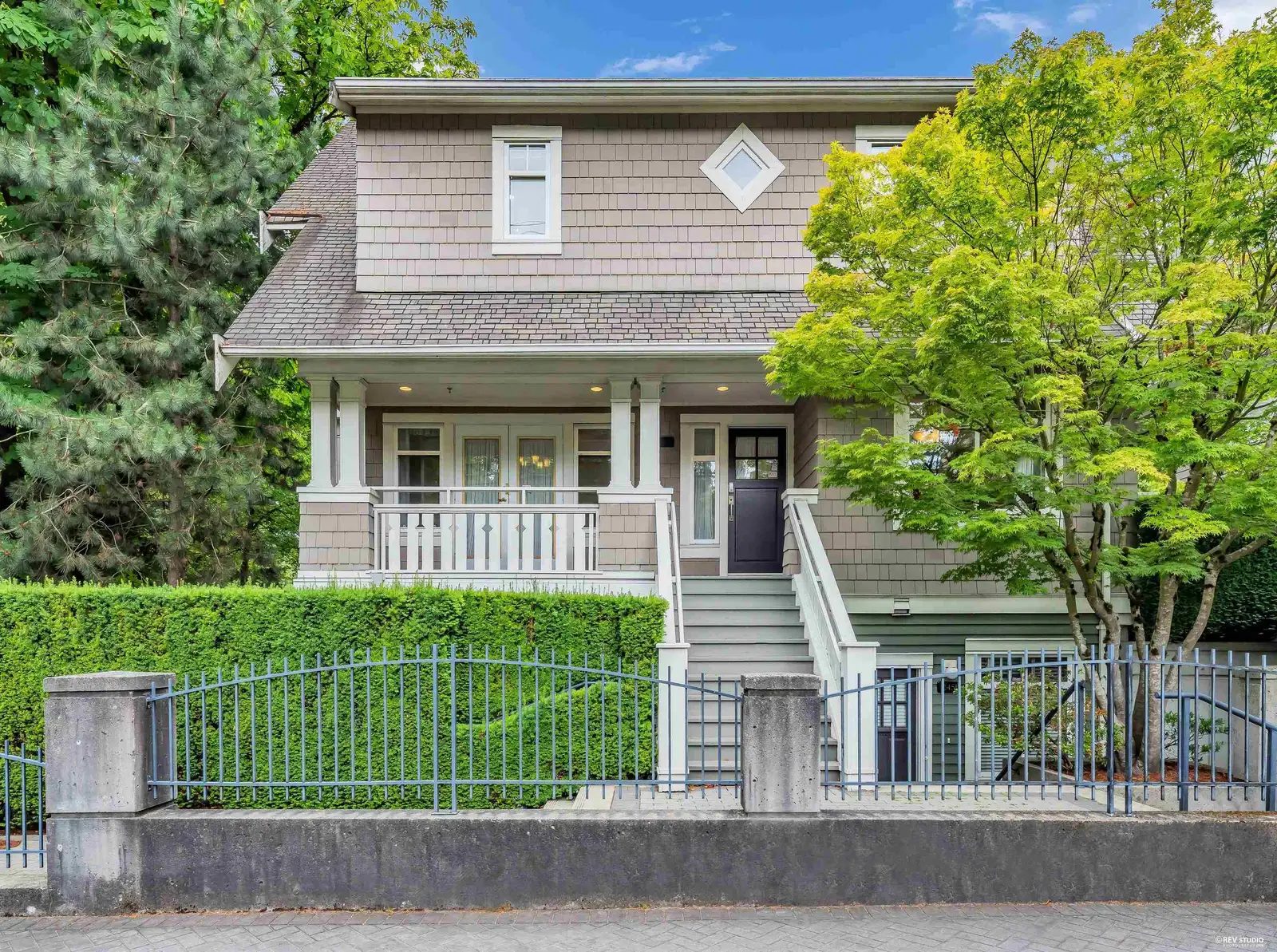 2459 W 39TH AVENUE, Vancouver BC V6M 4M3
