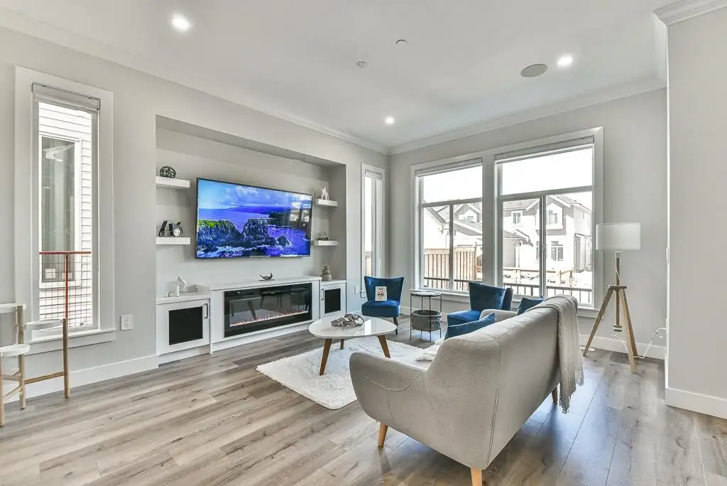 19644 74A AVENUE, Langley BC V2Y 3G6