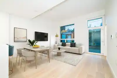 107 5212 CAMBIE STREET, Vancouver BC V5Z 2Z7