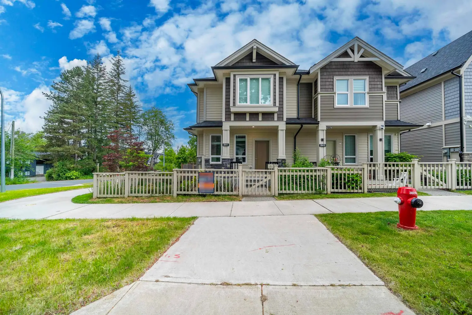 20411 76 AVENUE, Langley BC V2Y 3T1
