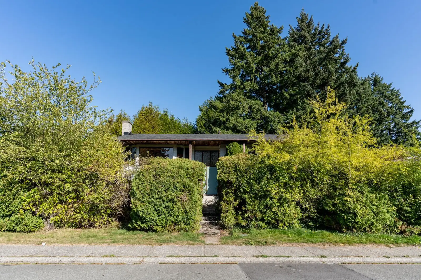 7946 116A STREET, Delta BC V4C 5Y4