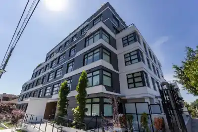 405 3264 VANNESS AVENUE, Vancouver BC V5R 4V3