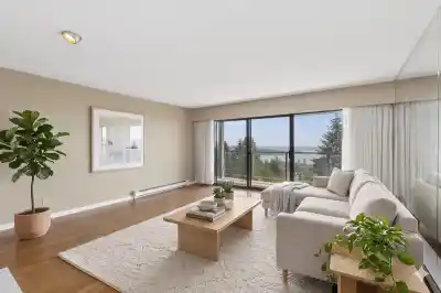 8 2206 FOLKESTONE WAY, West Vancouver BC V7S 2X7