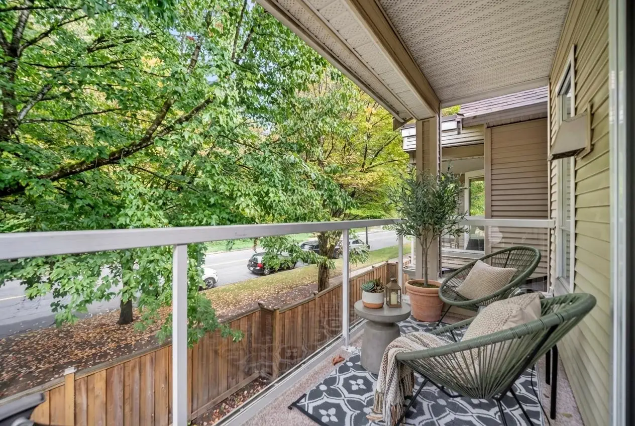 306 3400 SE MARINE DRIVE, Vancouver BC V5S 4P8