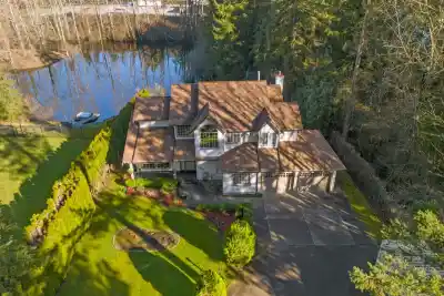 2242 200 STREET, Langley BC V2Z 1W9