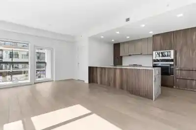 206 3590 W 39TH AVENUE, Vancouver BC V6N 3A5