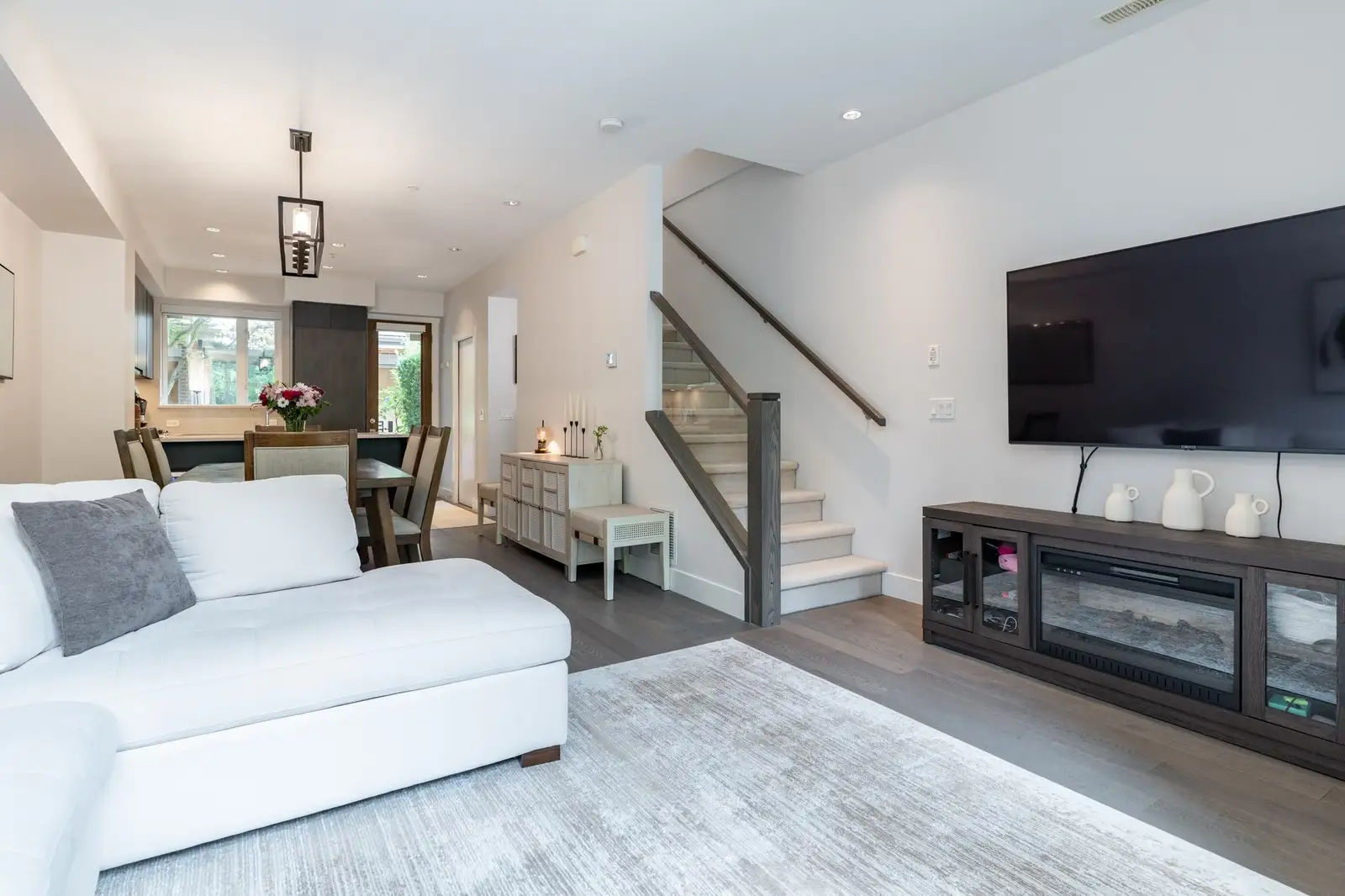 5510 OAK STREET, Vancouver BC V6M 2V6