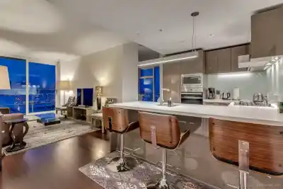 4007 777 RICHARDS STREET, Vancouver BC V7B 0M6