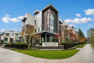 124 2035 GLENAIRE STREET, North Vancouver BC V7P 1Y2