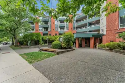 314 128 W 8TH STREET, North Vancouver BC V7M 3M1
