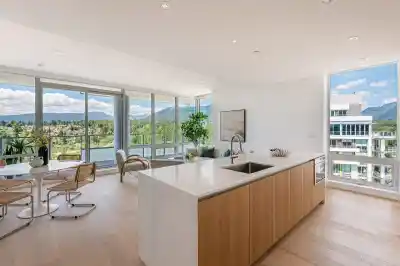 2801 1500 FERN STREET, North Vancouver BC V7J 0E6
