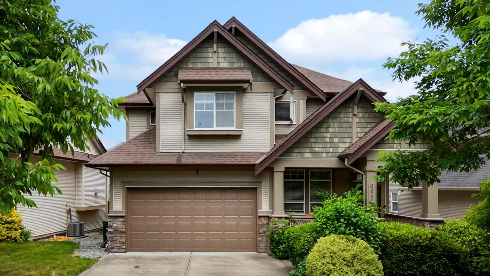 6940 196B STREET, Langley BC V2Y 3A6