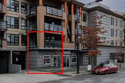 202 857 W 15TH STREET, North Vancouver BC V7P 1M5