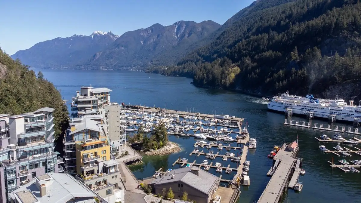 406 6707 NELSON AVENUE, West Vancouver BC V7W 0A4