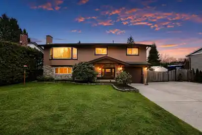19714 36 AVENUE, Langley BC V3A 7G1