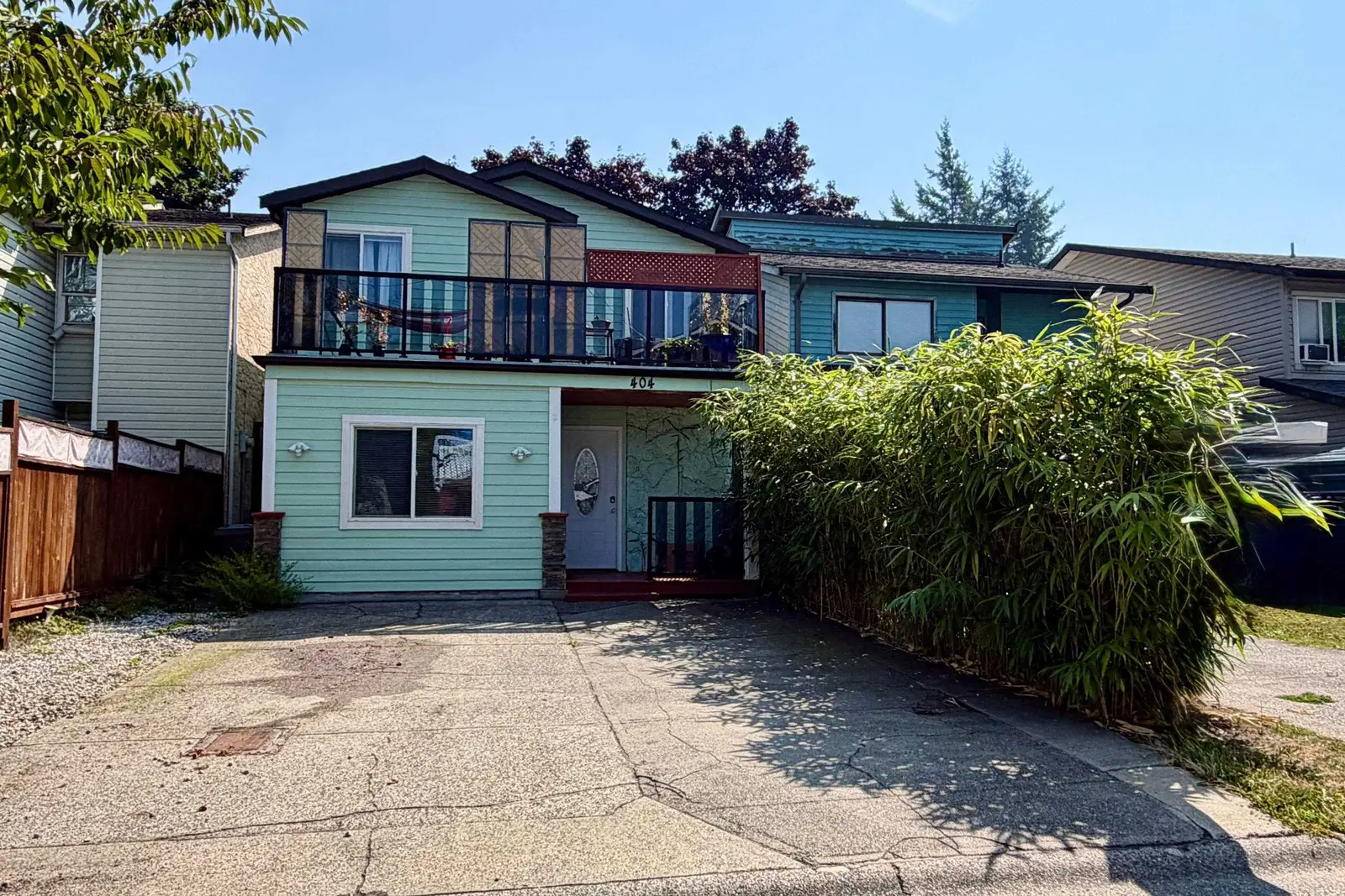 404 BRUNEAU PLACE, Langley BC V4W 3K9