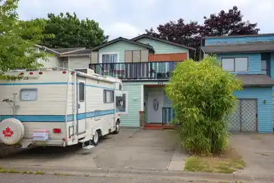 404 BRUNEAU PLACE, Langley BC V4W 3K9
