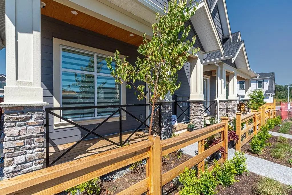 7422 196 STREET, Langley BC V2Y 3R7