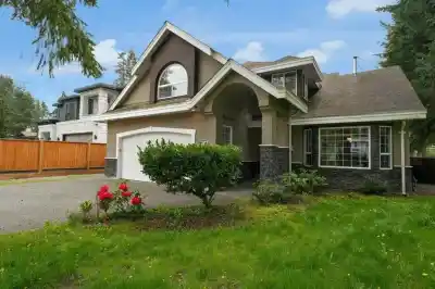 20360 42 AVENUE, Langley BC V3A 3A7