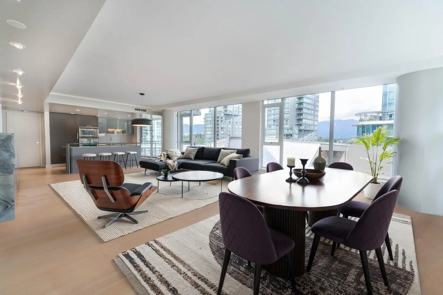 702 1499 W PENDER STREET, Vancouver BC V6G 0A7