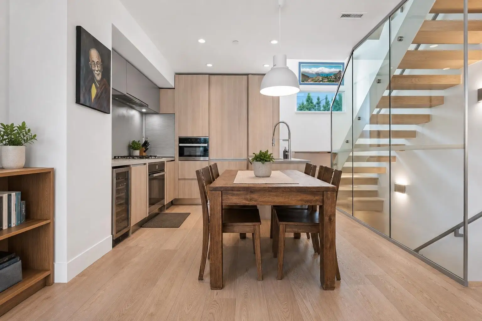 156 W WOODSTOCK AVENUE, Vancouver BC V5Y 0N1