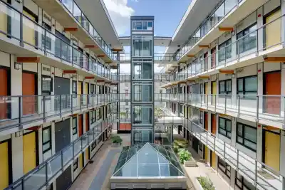 404 138 E HASTINGS STREET, Vancouver BC V6A 1N4