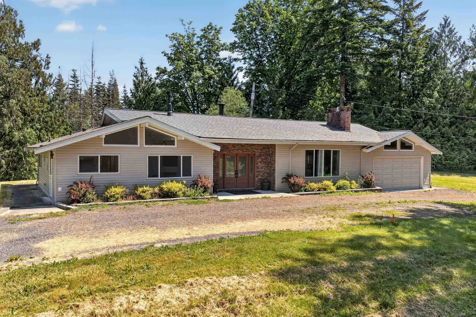 22065 102 AVENUE, Langley BC V1M 3V3