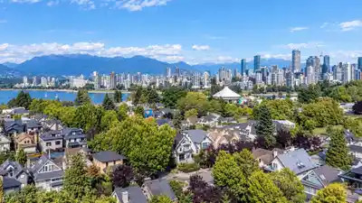 1346 WALNUT STREET, Vancouver BC V6J 3R3