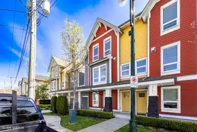 4762 48B STREET, Ladner BC V4K 0C7