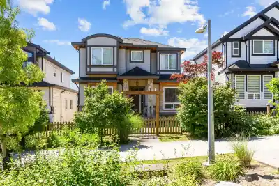 20546 70 AVENUE, Langley BC V2Y 0W4
