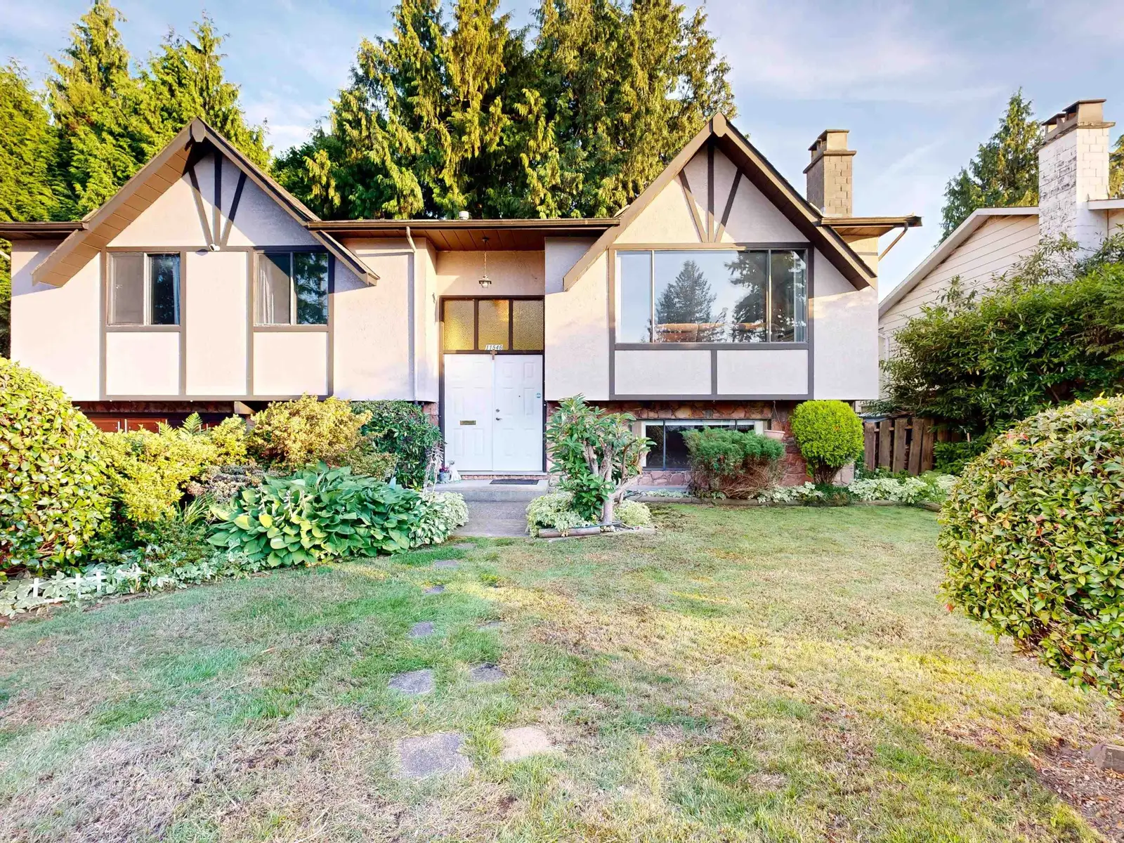 11546 71A AVENUE, Delta BC V4E 2E3
