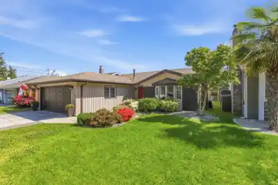 1220 MORRIS CRESCENT, Delta BC V4L 2E1