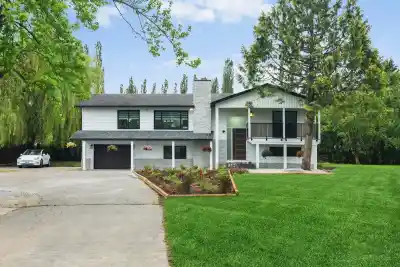 23222 56 AVENUE, Langley BC V2Z 2P7