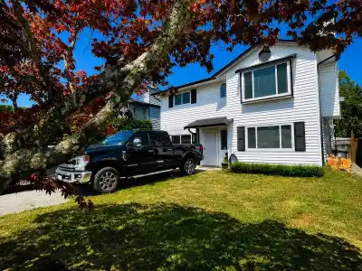 2283 WILLOUGHBY COURT, Langley BC V3W 1K5