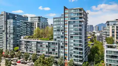 523 159 W 2ND AVENUE, Vancouver BC V5Y 0L8