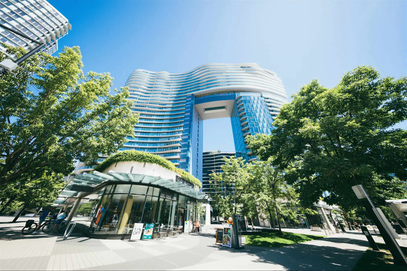 1785 87 NELSON STREET, Vancouver BC V6Z 0E8