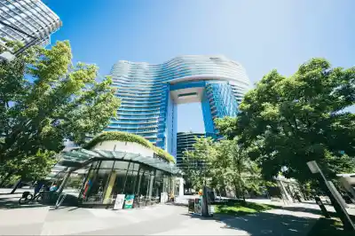 1785 87 NELSON STREET, Vancouver BC V6Z 0E8