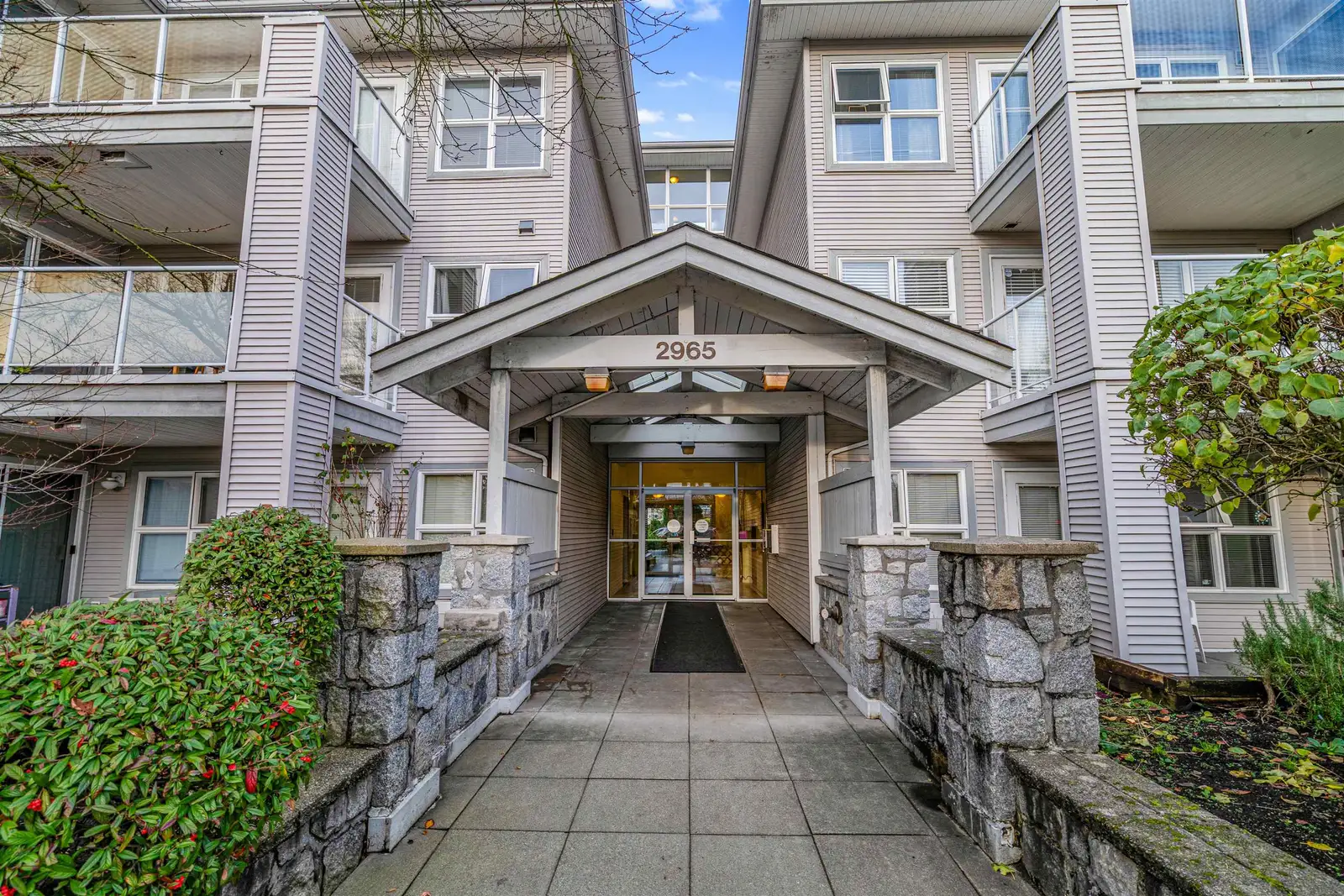 205 2965 HORLEY STREET, Vancouver BC V5R 6B9