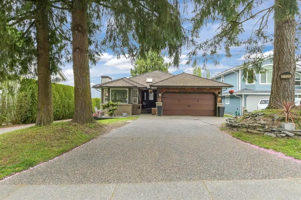 20535 98 AVENUE, Langley BC V1M 2H6
