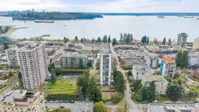 704 650 16TH STREET, West Vancouver BC V7V 3R9