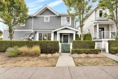 2885 E 41ST AVENUE, Vancouver BC V5R 2X4