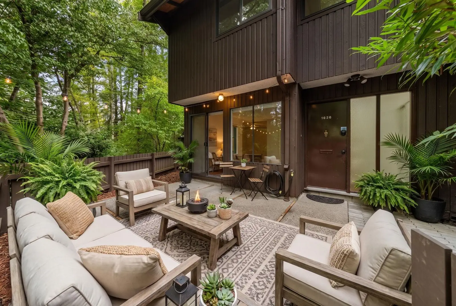 1828 PURCELL WAY, North Vancouver BC V7J 3K3