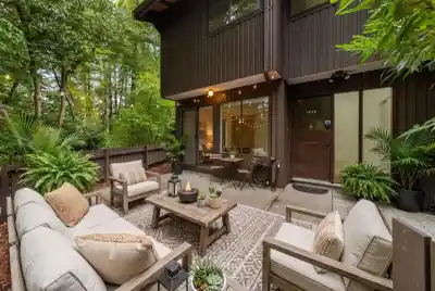 1828 PURCELL WAY, North Vancouver BC V7J 3K3