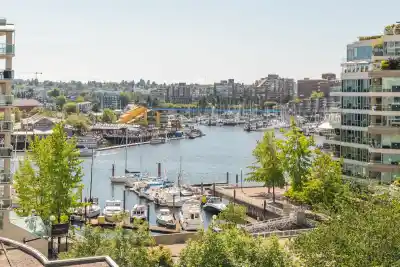 604 1500 HOWE STREET, Vancouver BC V6Z 2N1