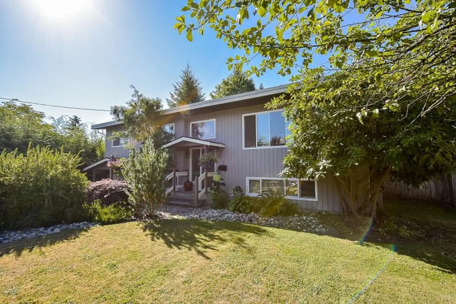 20270 50 AVENUE, Langley BC V3A 3T1