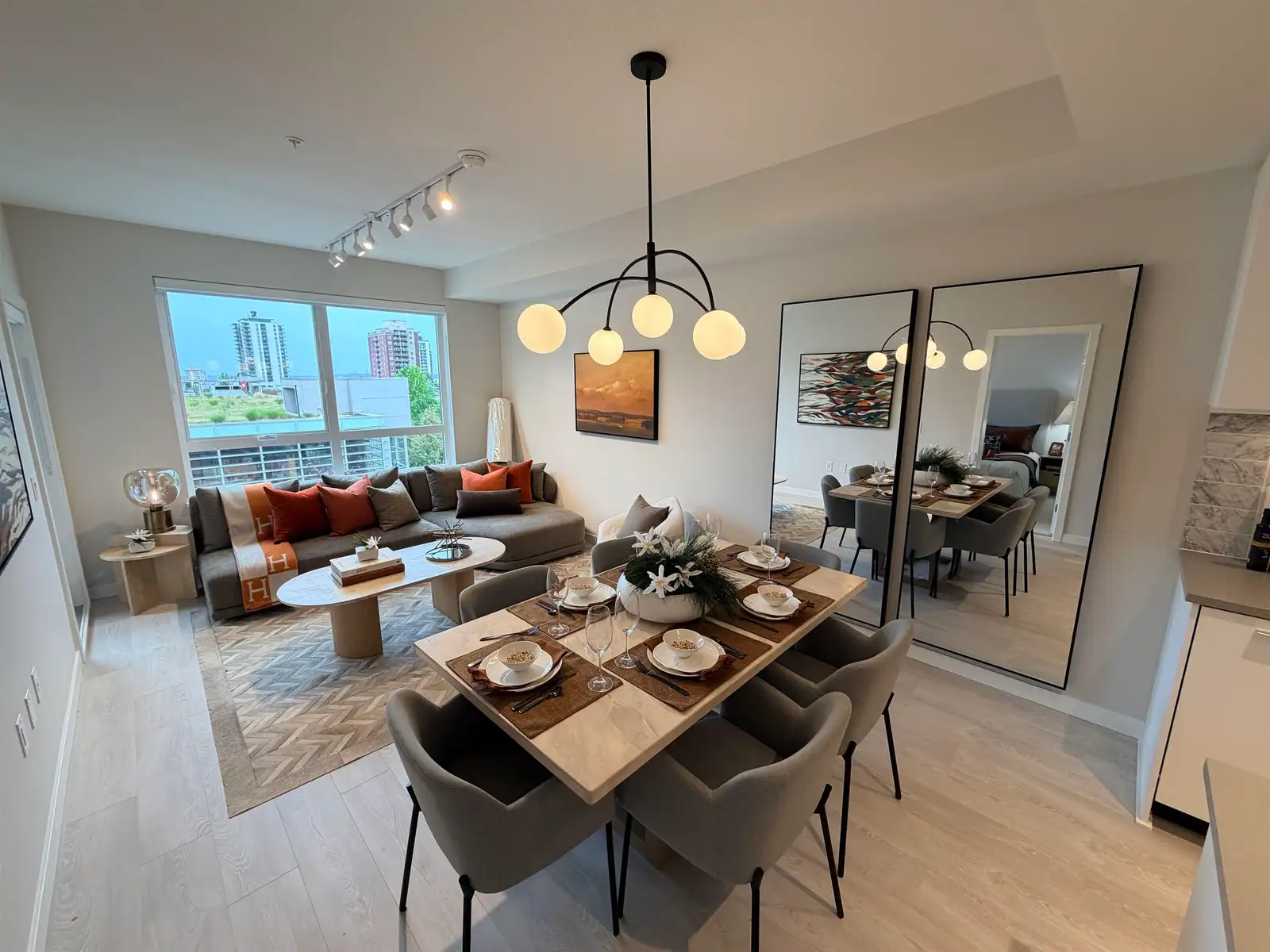 403 110 E 17TH STREET, North Vancouver BC V7L 0K4